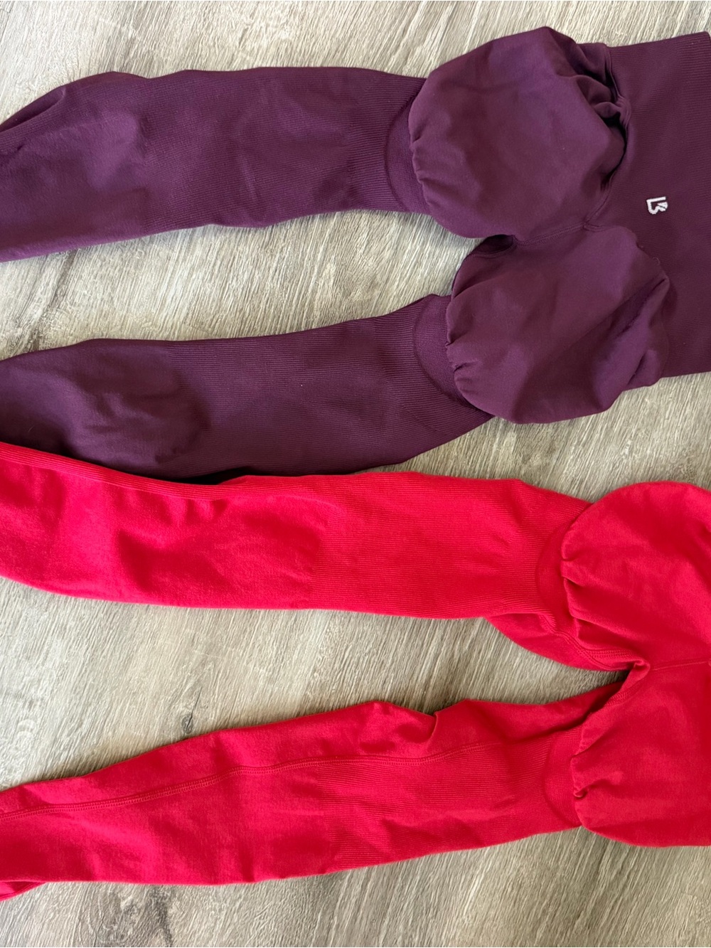 Buffbunny miracle leggings in lipstick red and Venom from Bailey’s drop